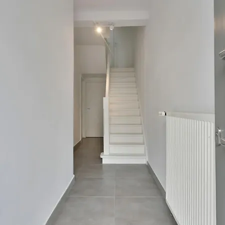 Ferienhaus Spacious Terraced House, Center Of