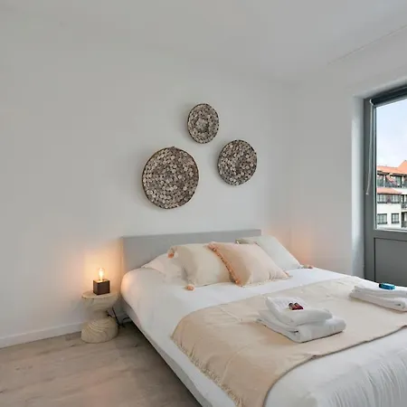 Ferienhaus Spacious Terraced House, Center Of