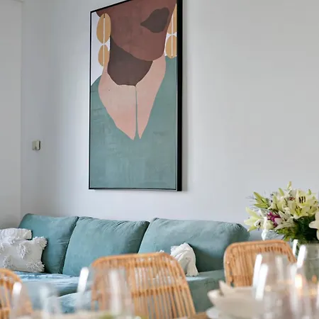 Spacious Terraced House, Center Of Ferienhaus